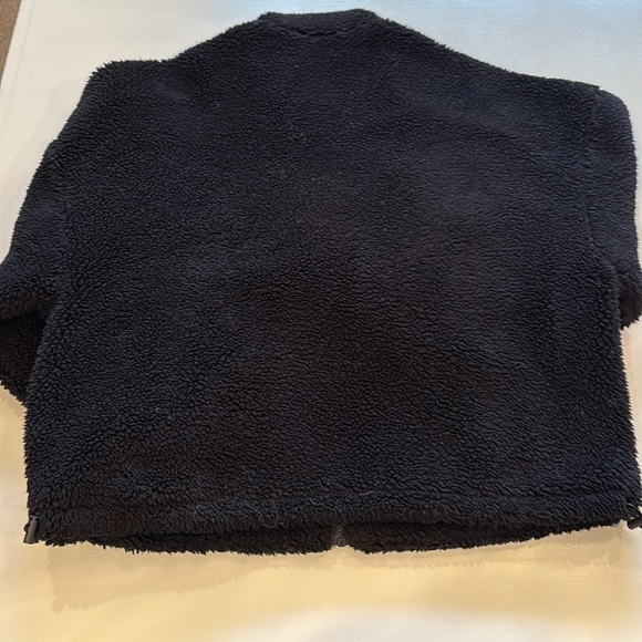 ALO Yoga Flurry Sherpa Jacket - Picture 6 of 6